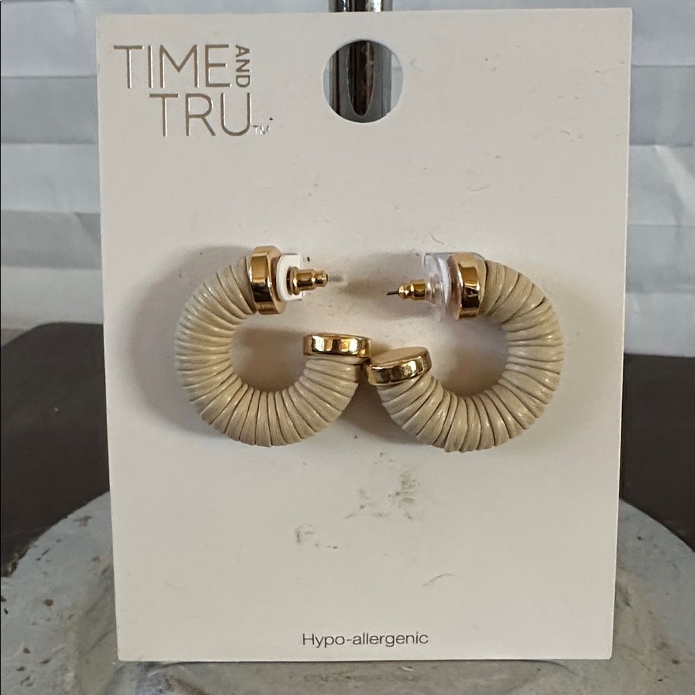 Time and Tru Half Hoop Earrings Beige and Gold Tone Pierced
